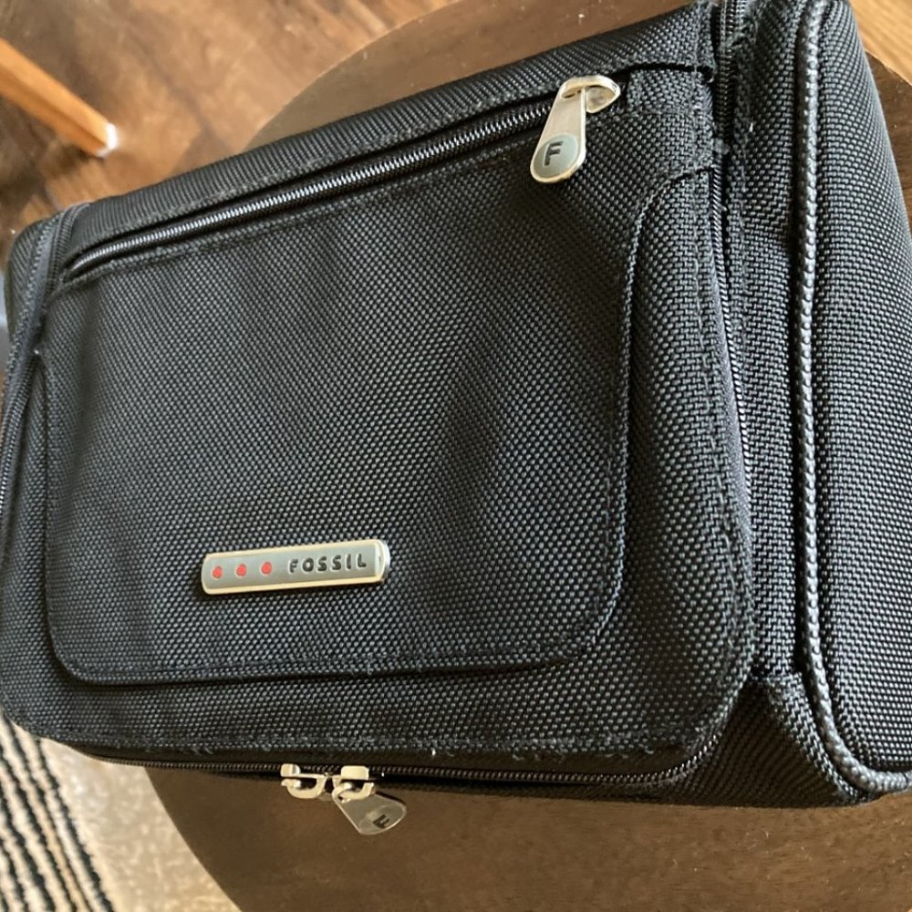 Fossil Men's Travel Toiletry Bag Shave Dopp Kit